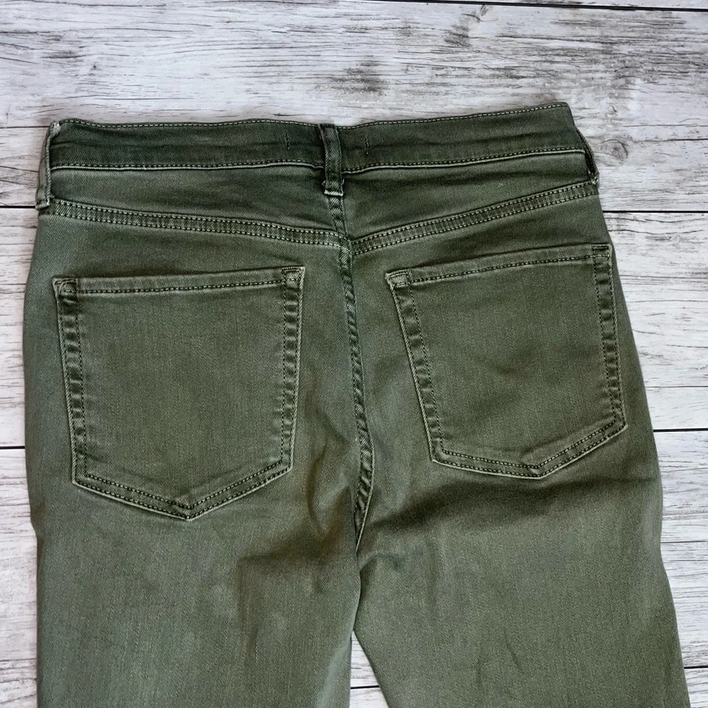 Free People Distressed Green Jeans Size 28 - Picture 5 of 5